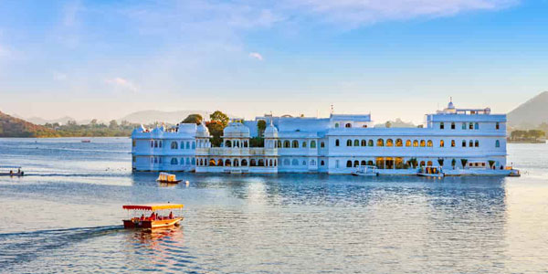 udaipur sightseeing taxi 